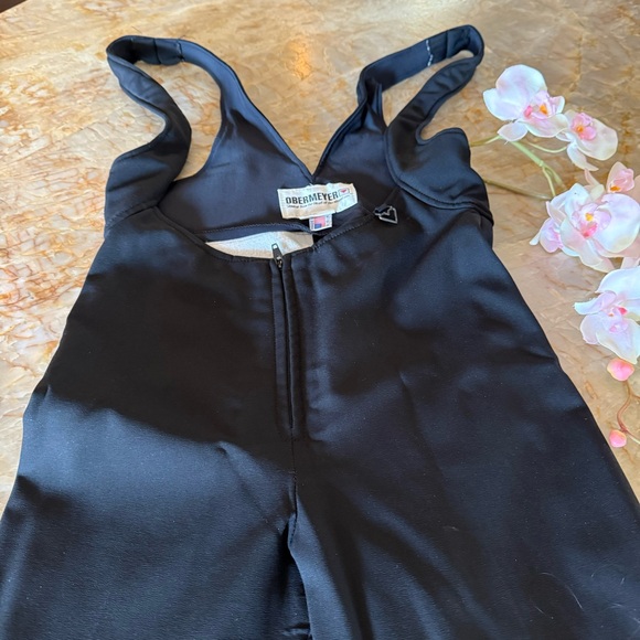 Obermeyer Body Con Black Stirrup Ski Pants Overalls 8 - Picture 6 of 11
